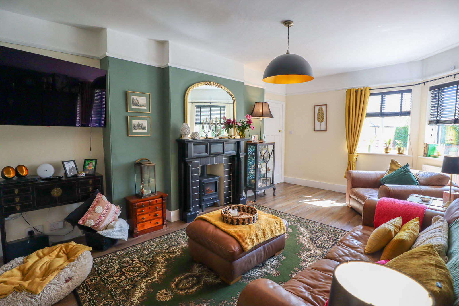 Detached House in Calne