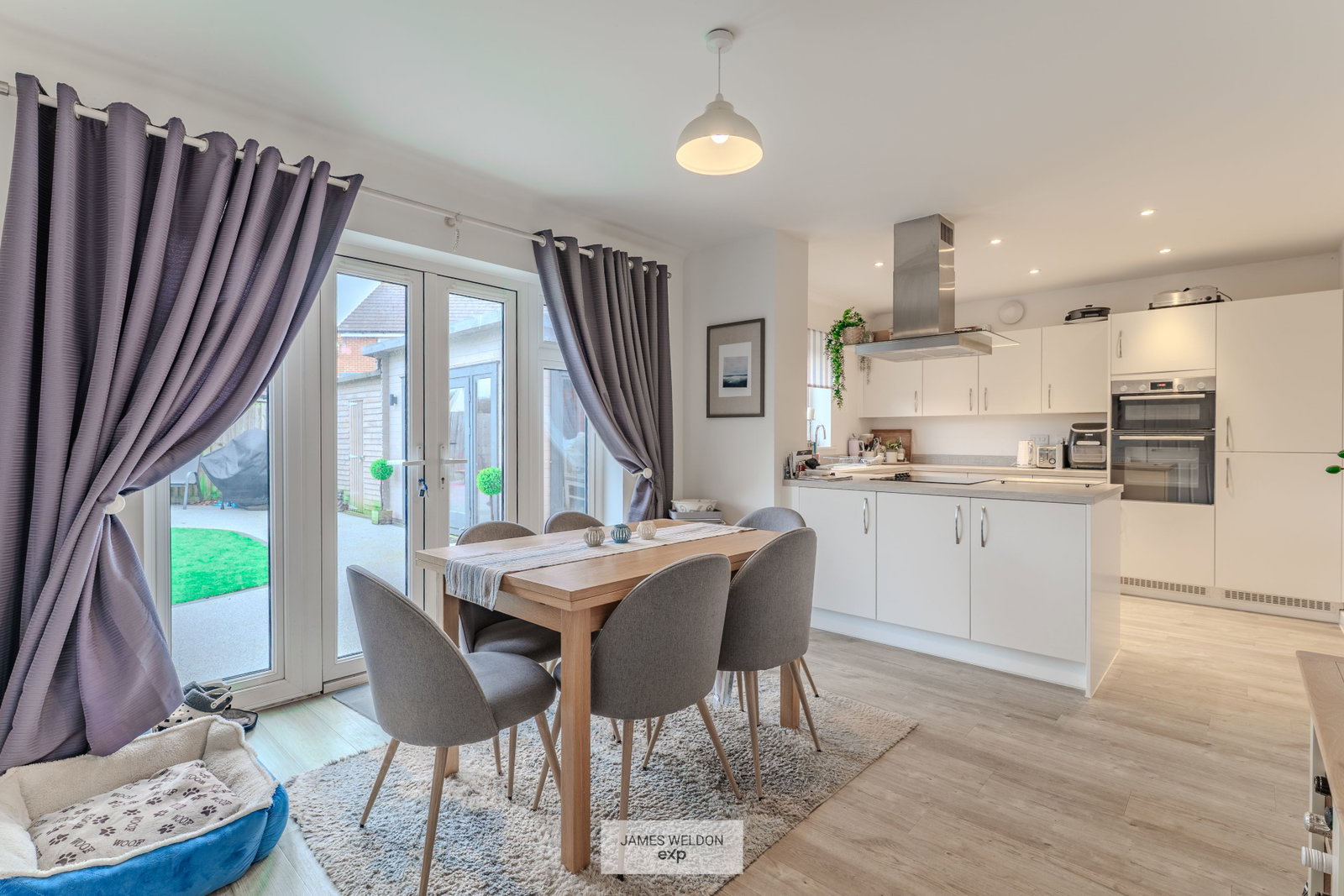 Detached House in Wimborne 