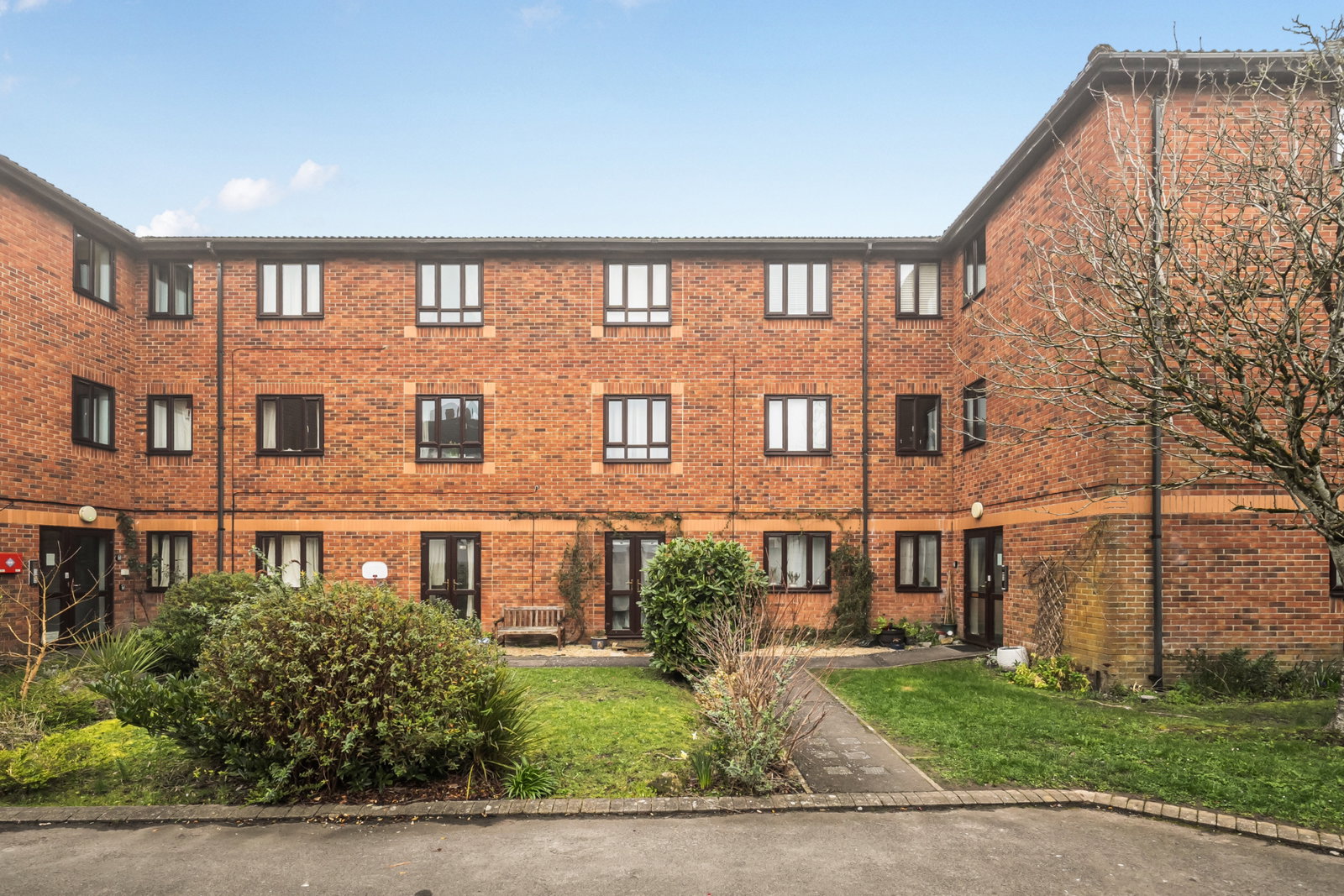Flat in Warminster