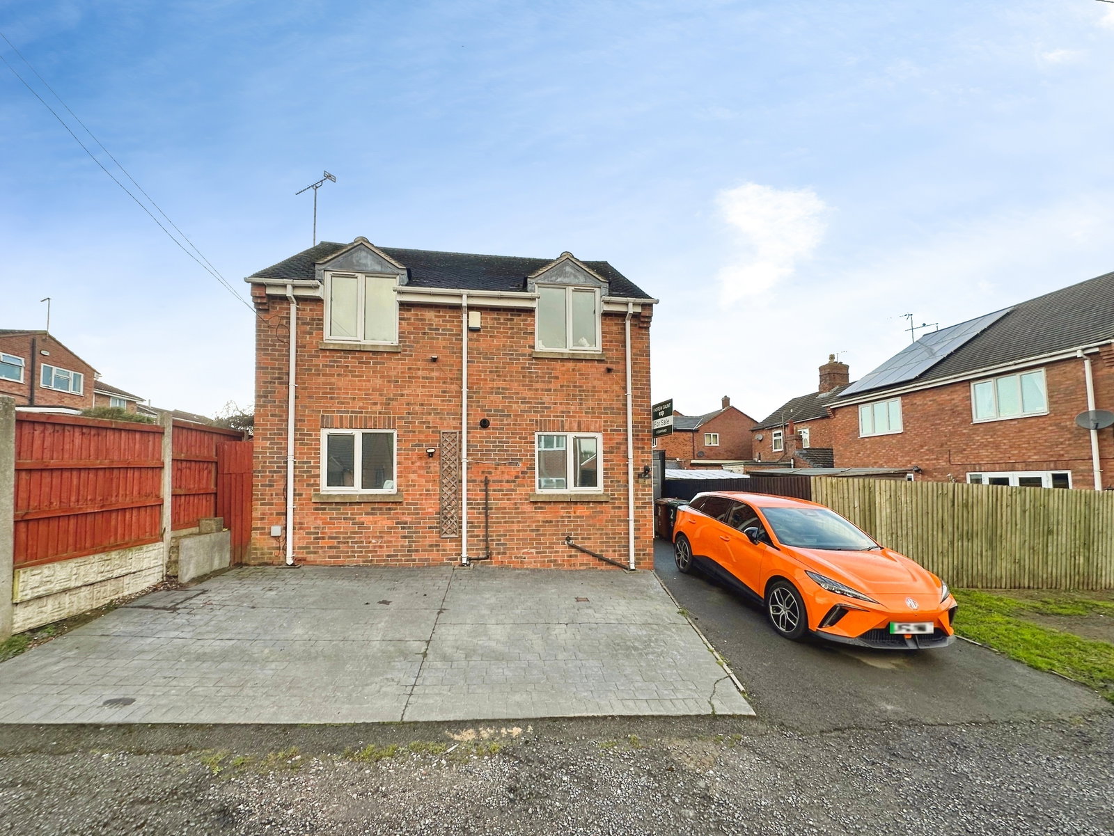 Detached House in Swadlincote
