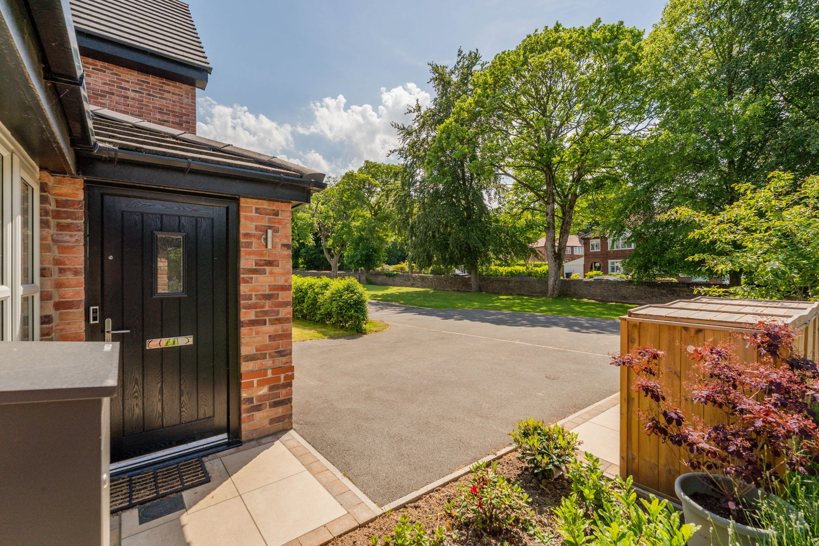 Detached House in Macclesfield