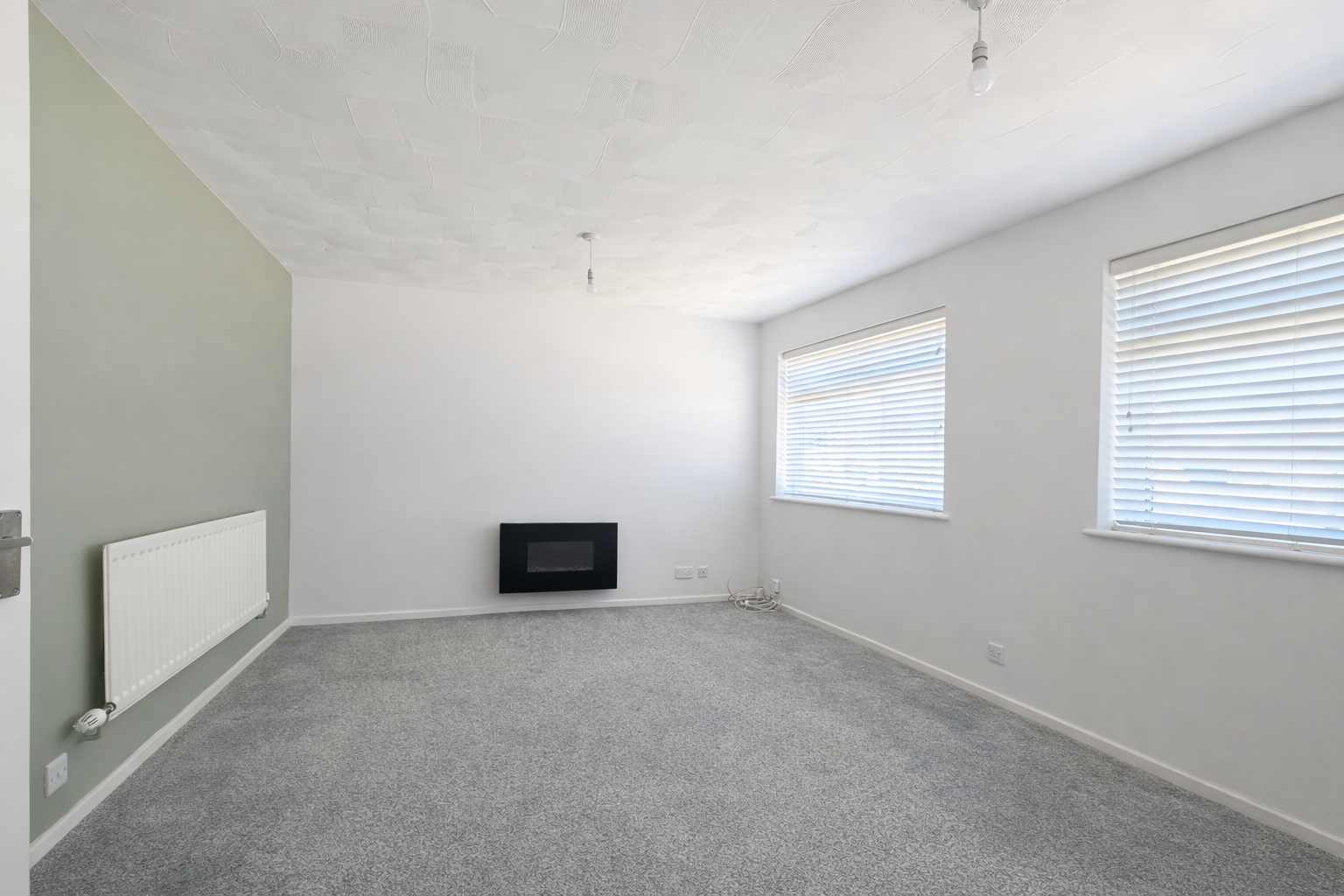 Semi Detached House in Deal