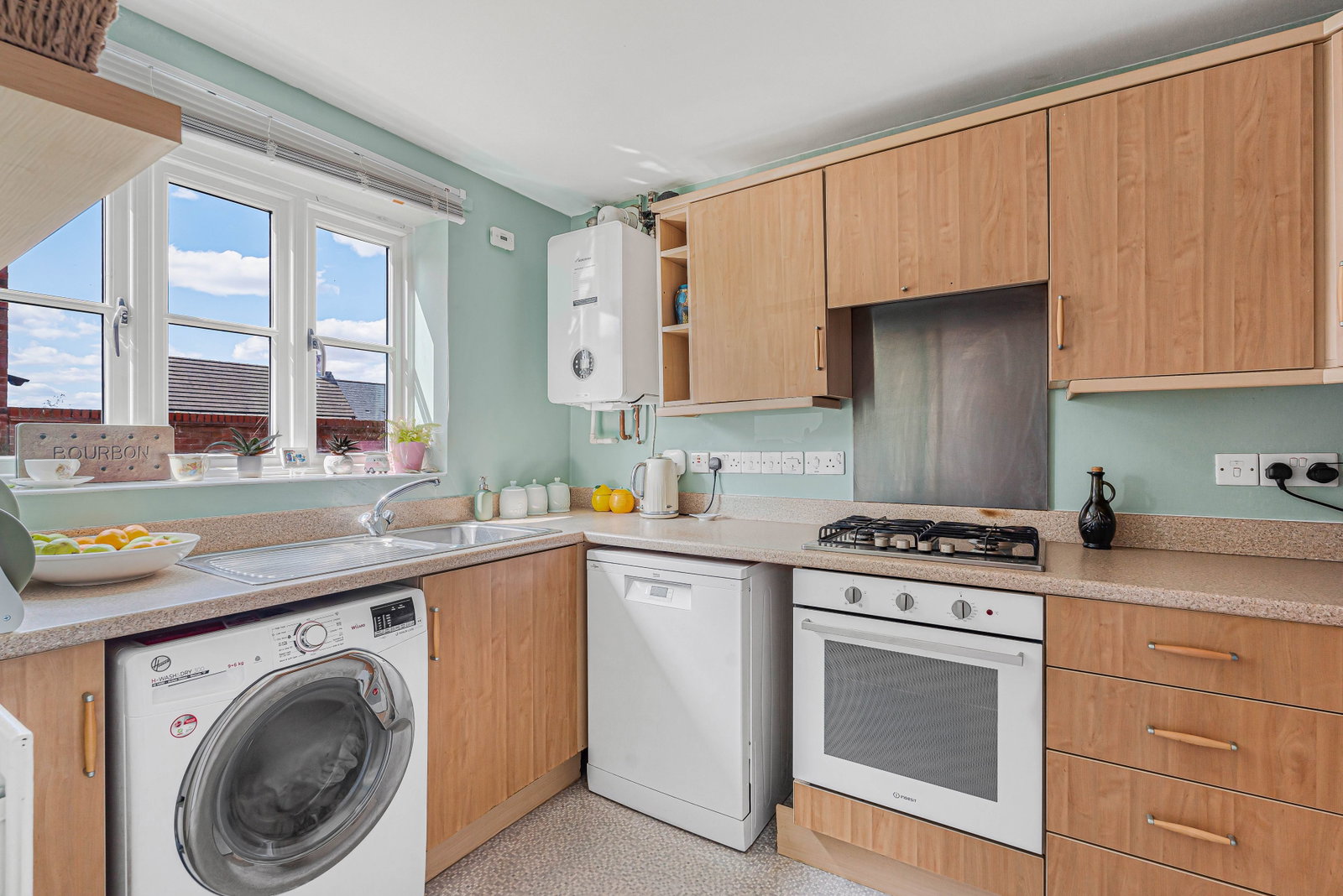 Semi Detached House for sale in Gloucester, Goldfinch Walk, Brockworth, Gloucester, GL3 4QX, 756 m²