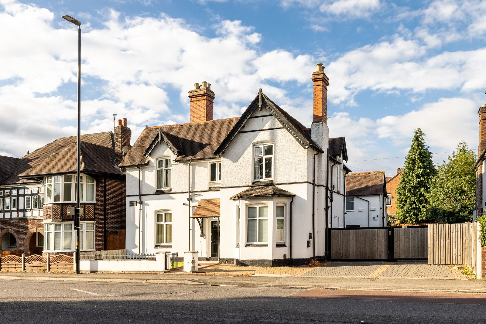 Detached House in Coventry