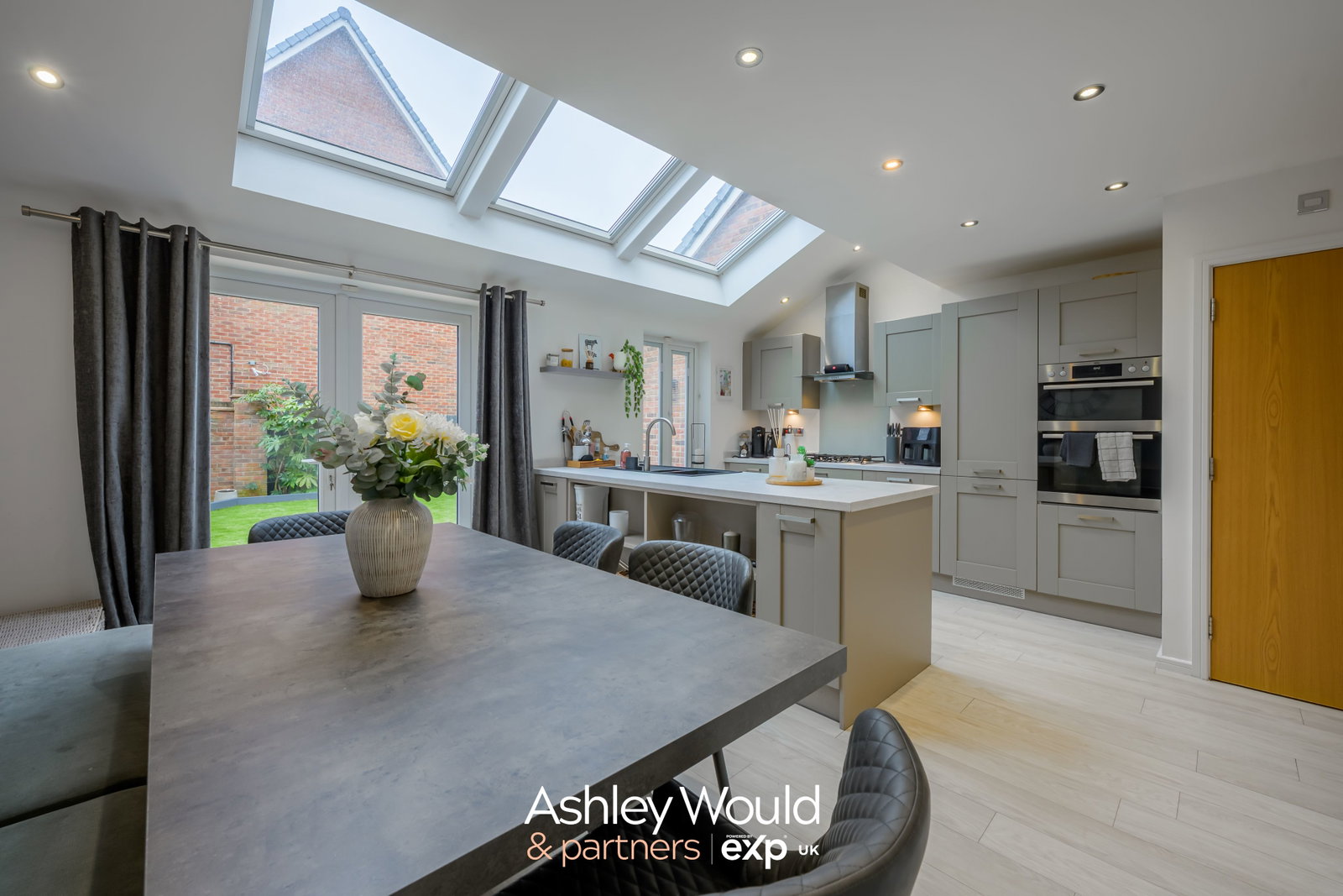 Detached House in Cradley Heath