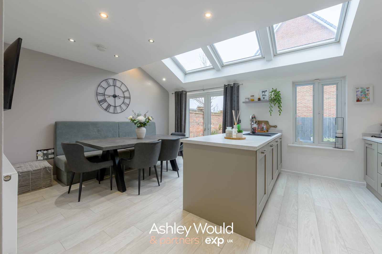 Detached House in Cradley Heath
