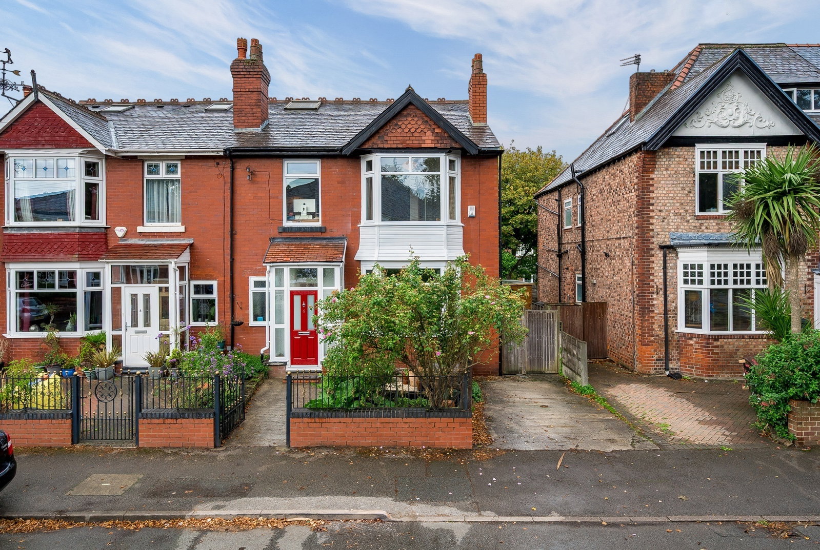 Semi Detached House for sale in Stockport, Claremont Avenue, Heaton Chapel, Stockport, SK4 4QR, 2030 m²