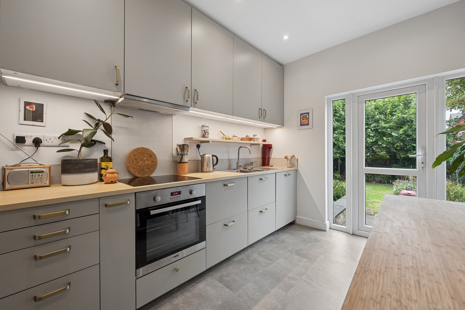 Semi Detached House for sale in Stockport, Claremont Avenue, Heaton Chapel, Stockport, SK4 4QR, 2030 m²