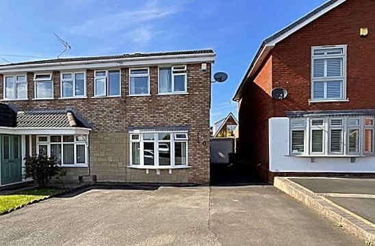 Semi Detached House in Kingswinford