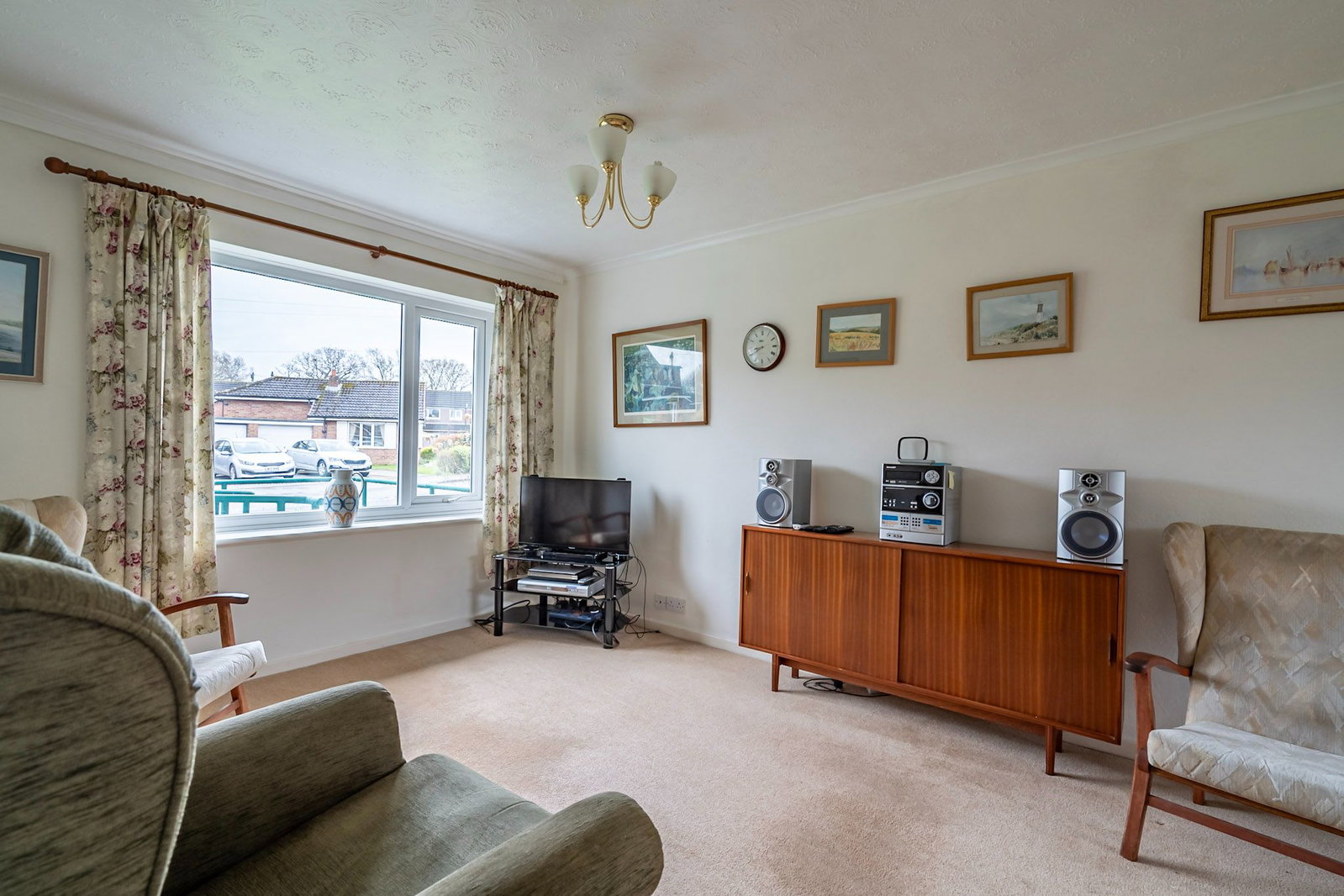Semi Detached House in York