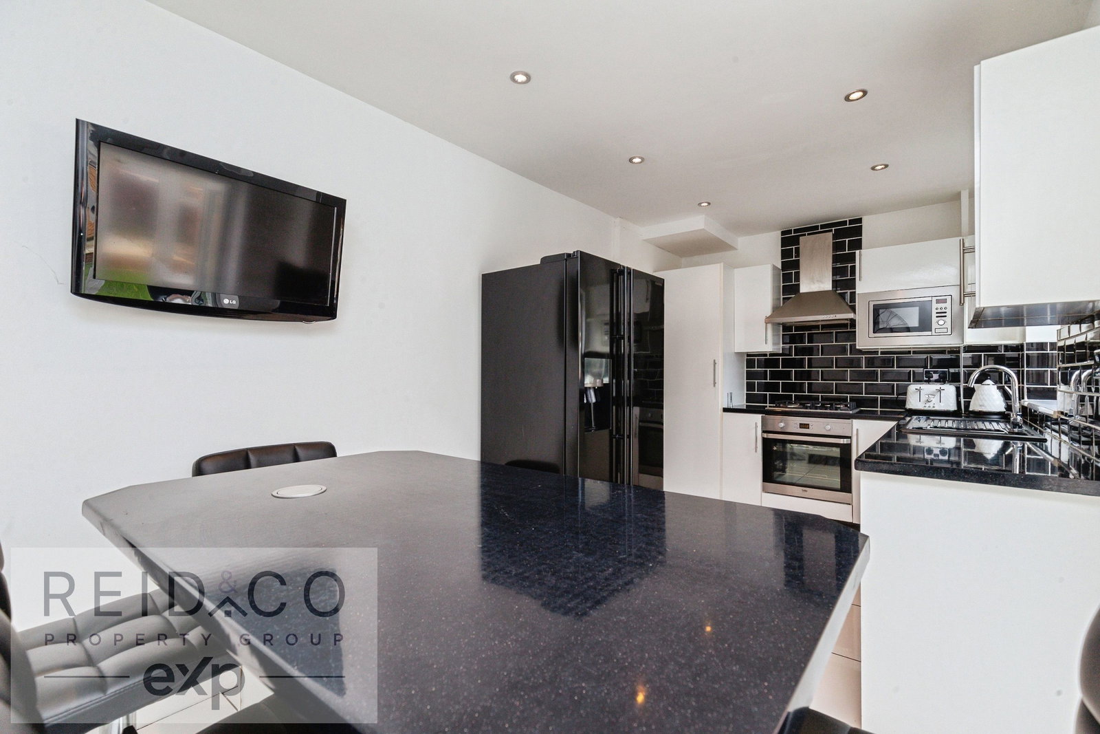 Semi Detached House in Preston