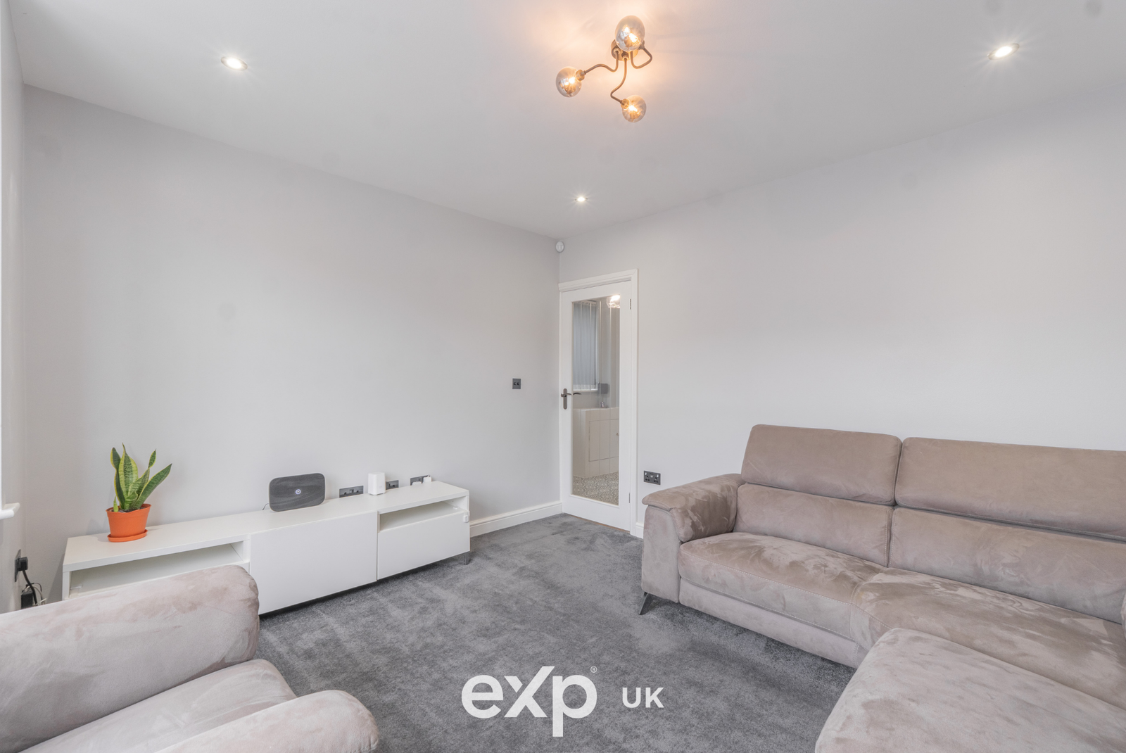 Semi Detached House in Solihull