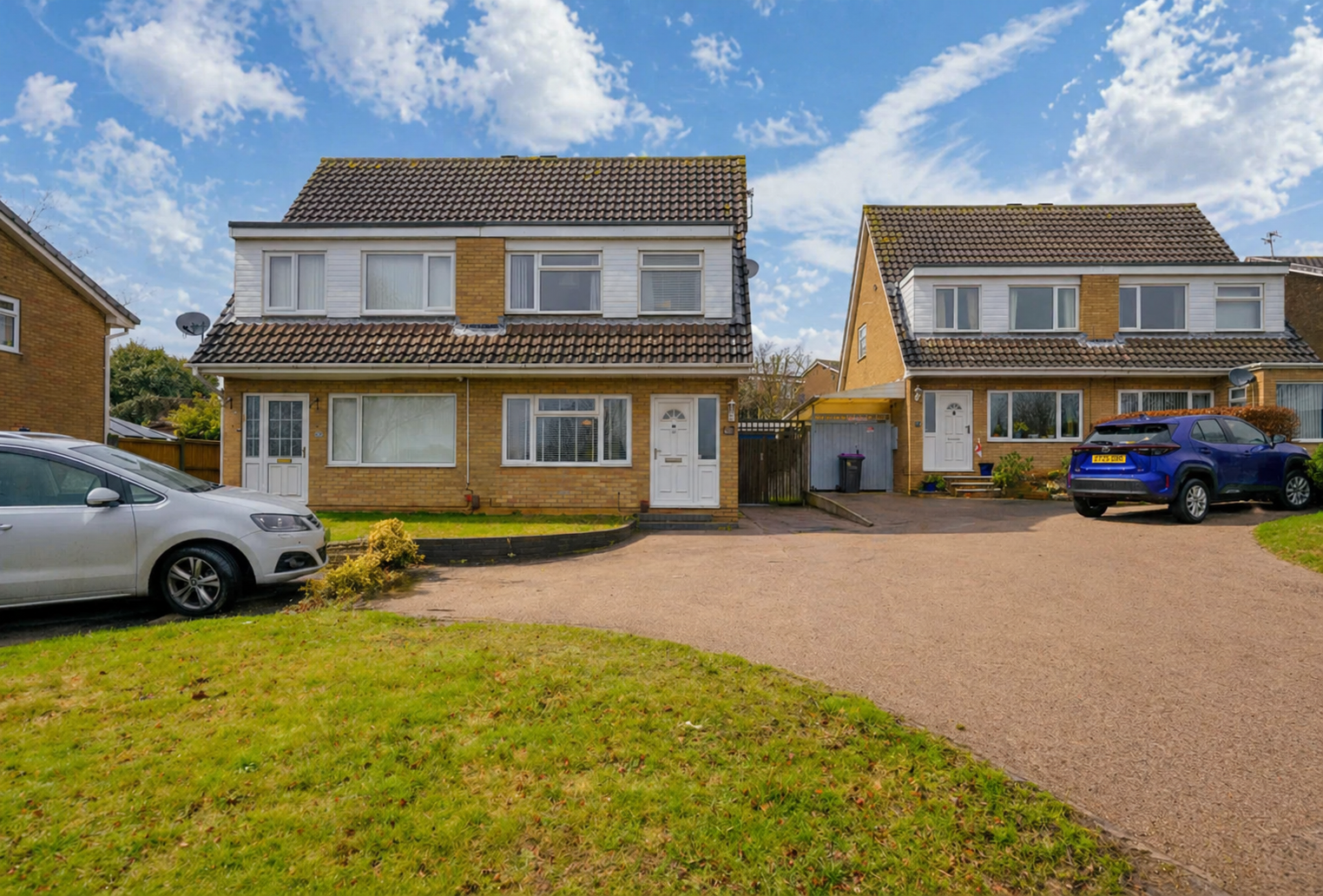 Semi Detached House in Grantham