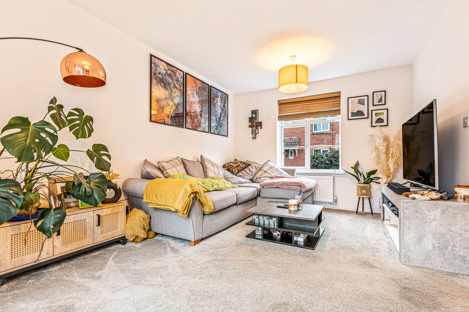 Semi Detached House in Leicester