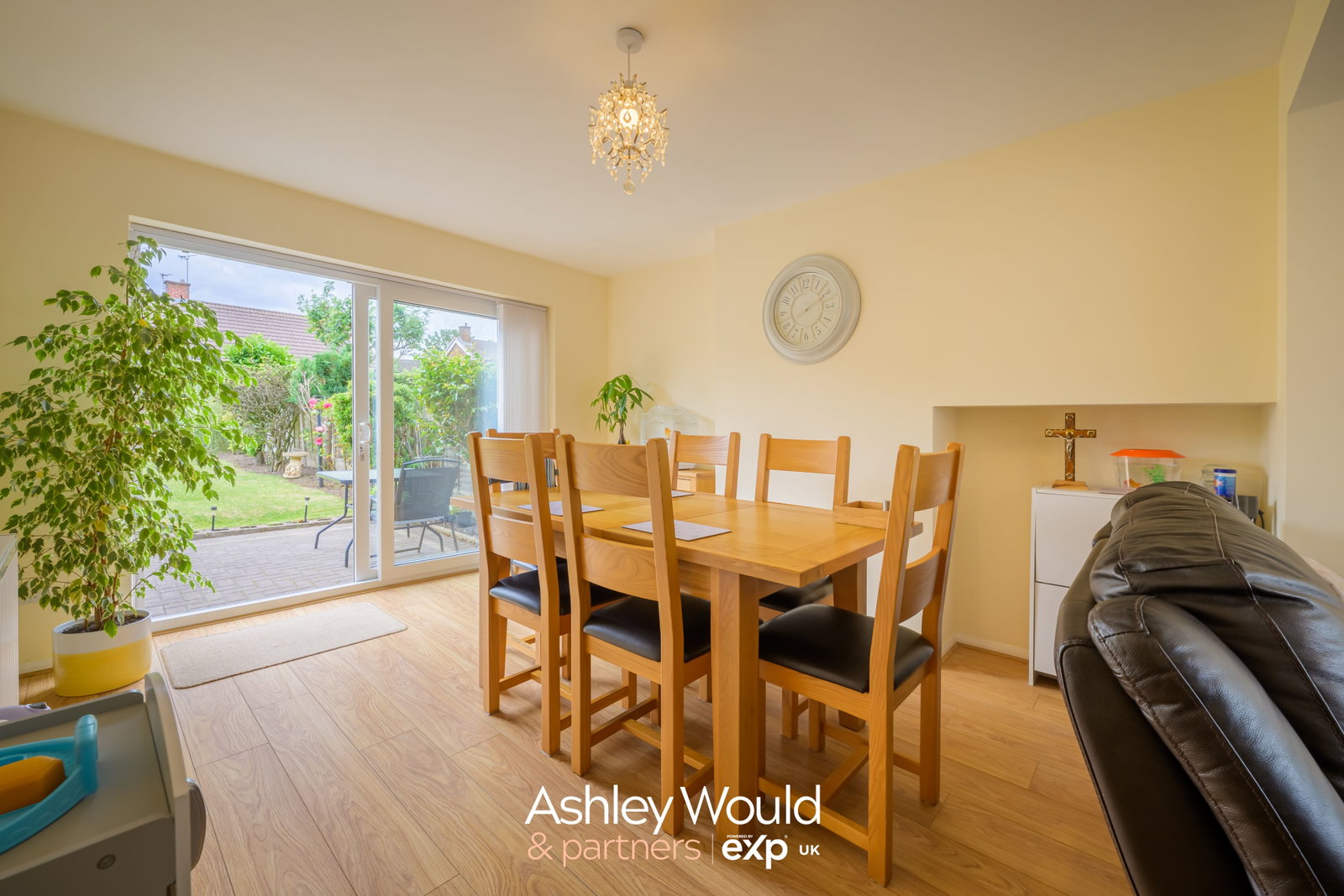 Semi Detached House in Oldbury