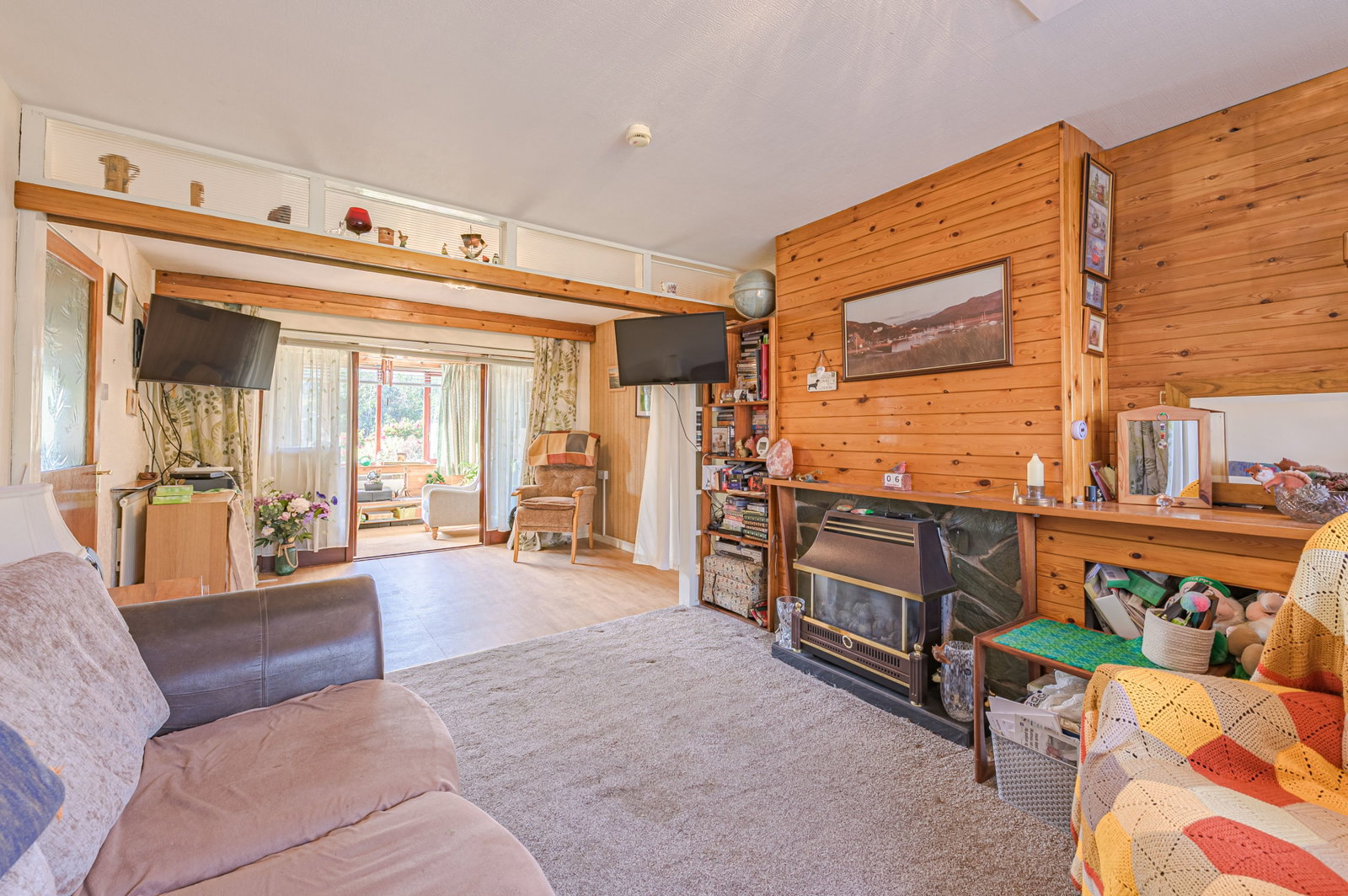 Semi Detached House in Burntwood