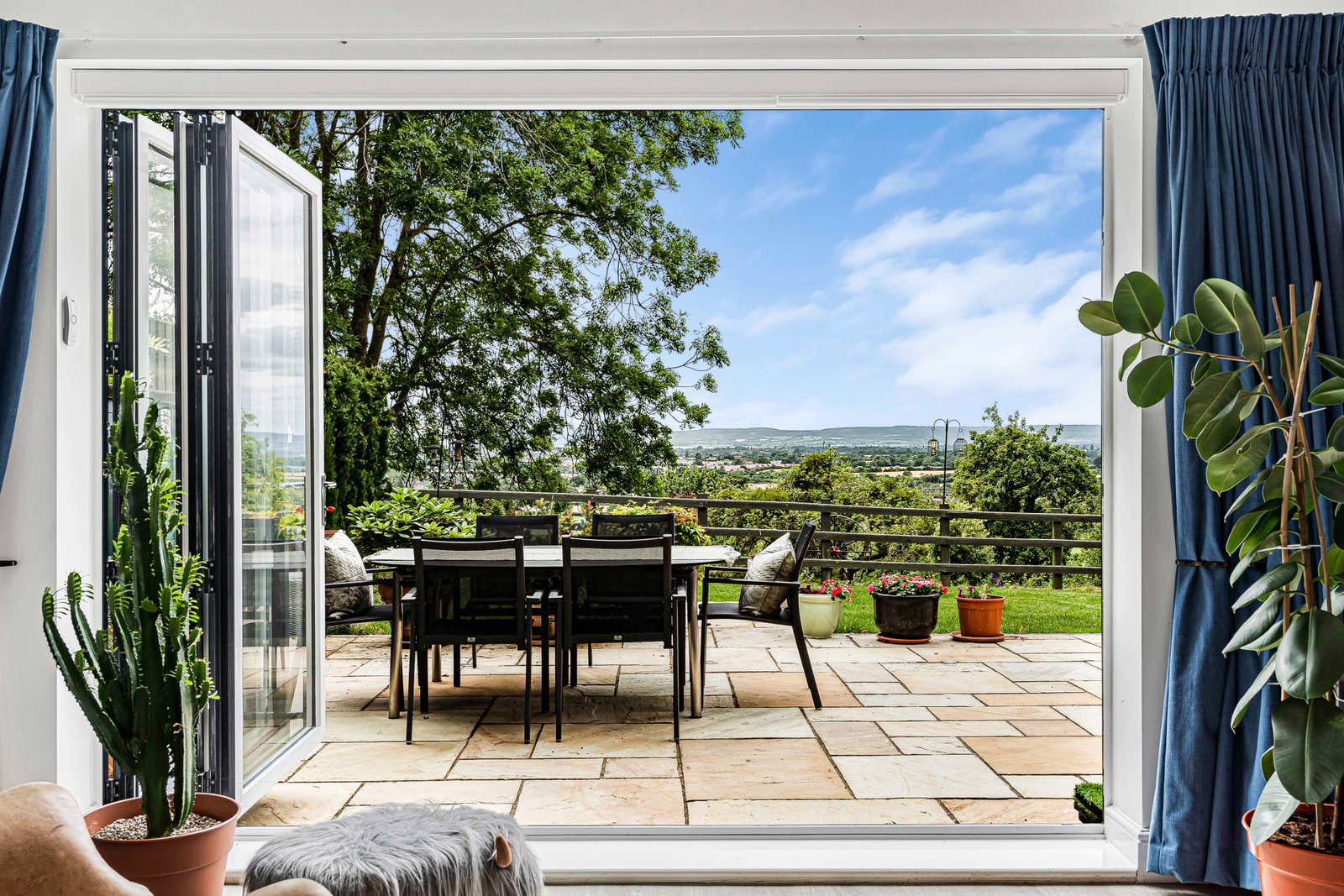 Detached House in Stroud