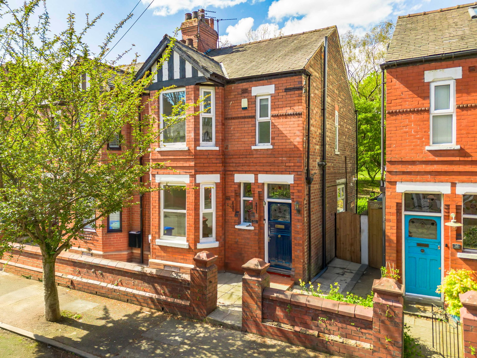 Semi Detached House in Manchester