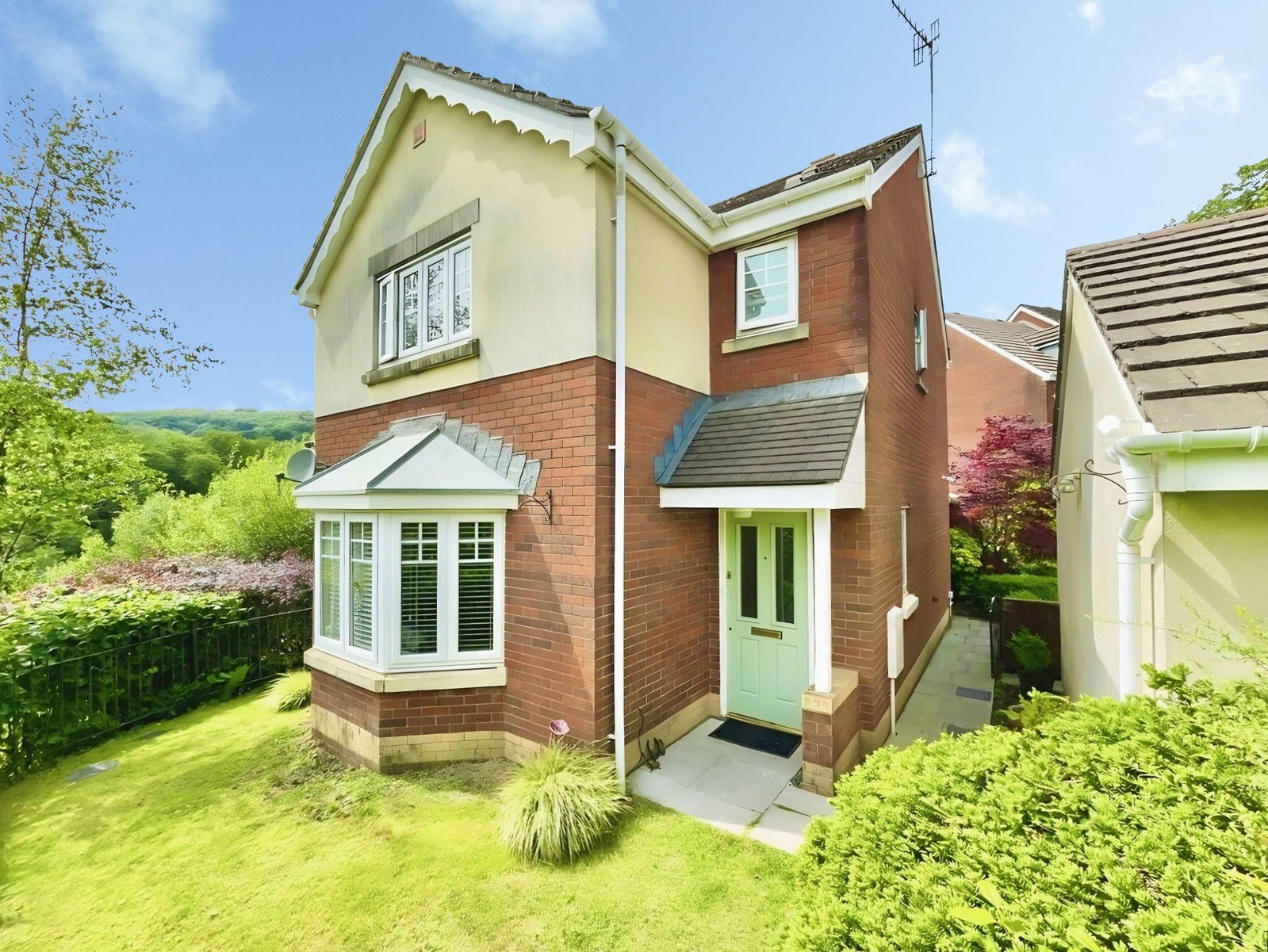 Detached House in Swansea