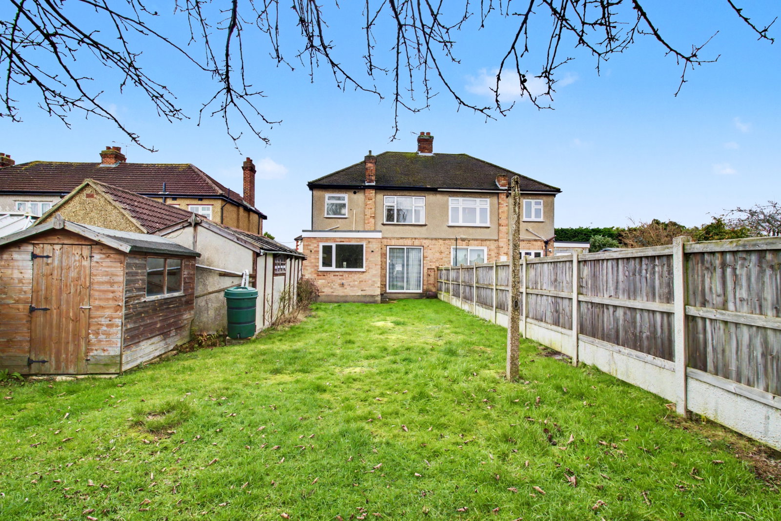 Semi Detached House in Romford 4