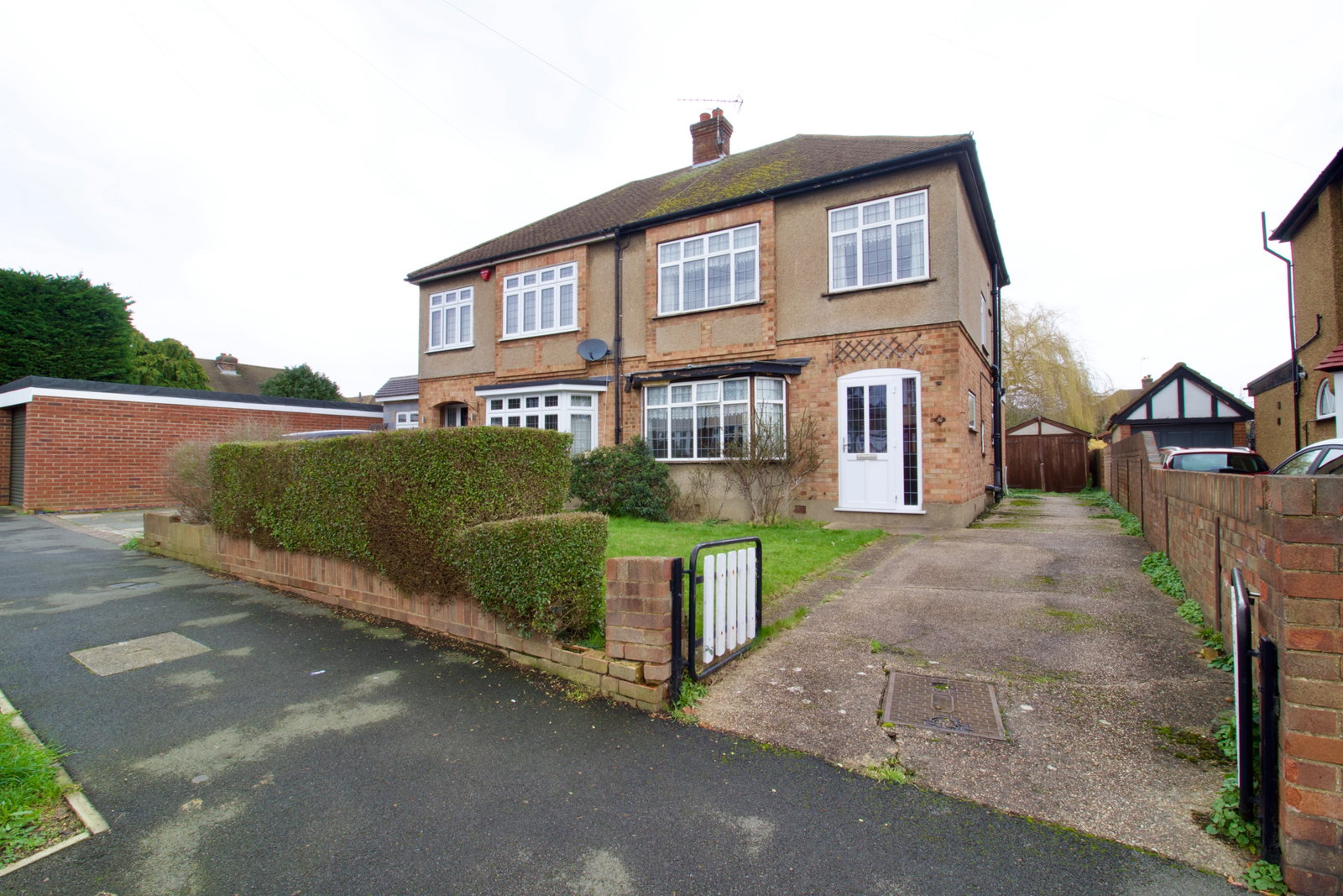 Semi Detached House in Romford