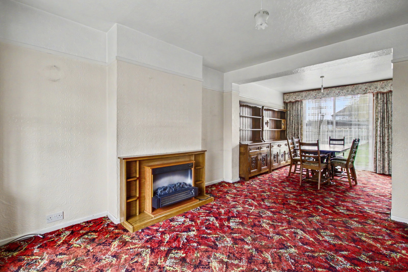 Semi Detached House in Romford 2