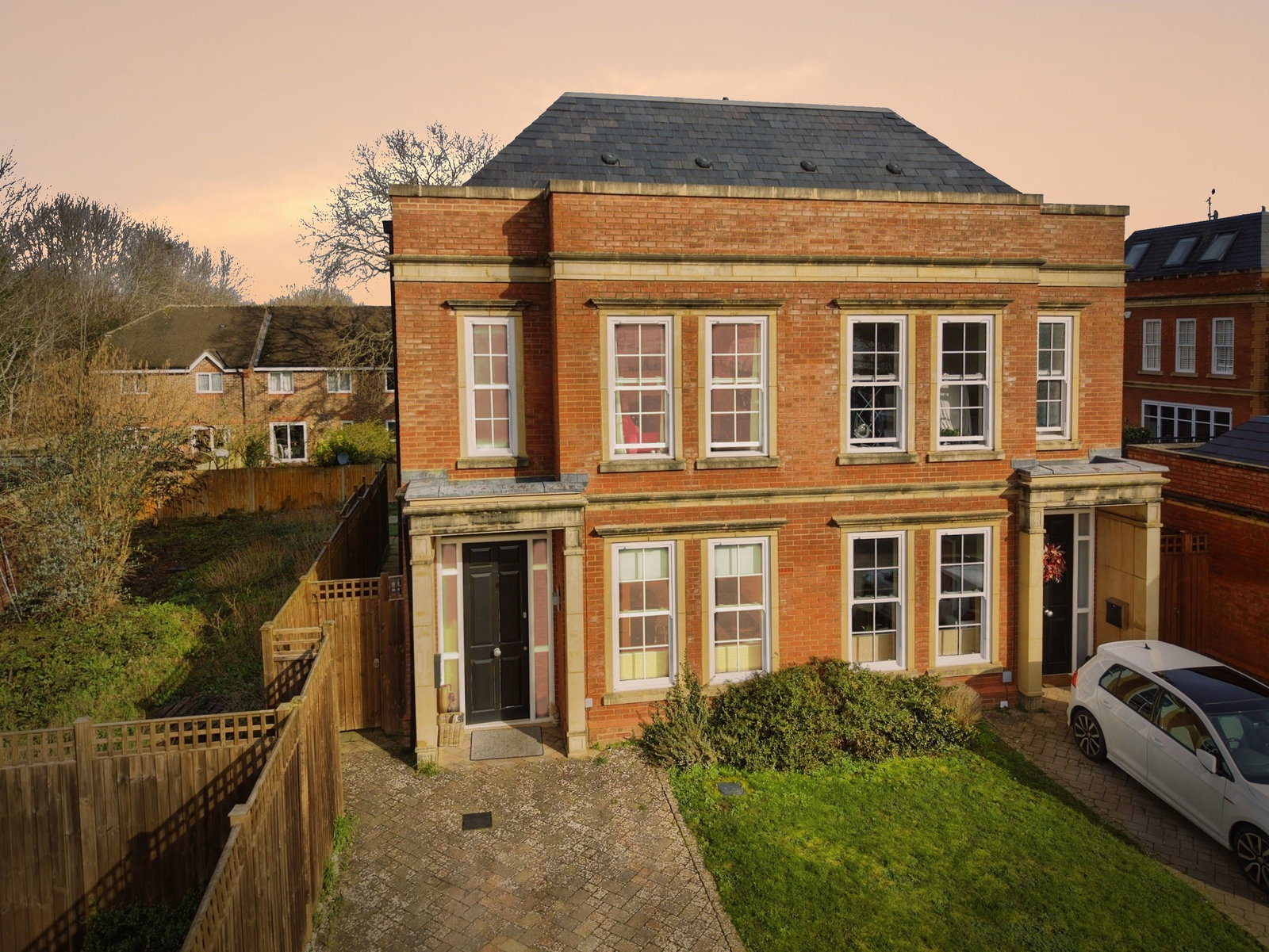 Semi Detached House in Epsom