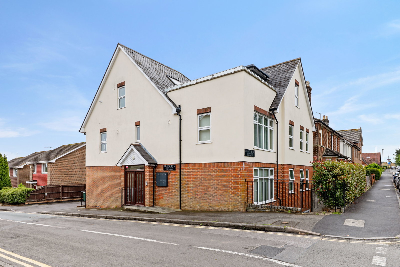 Flat in Caterham