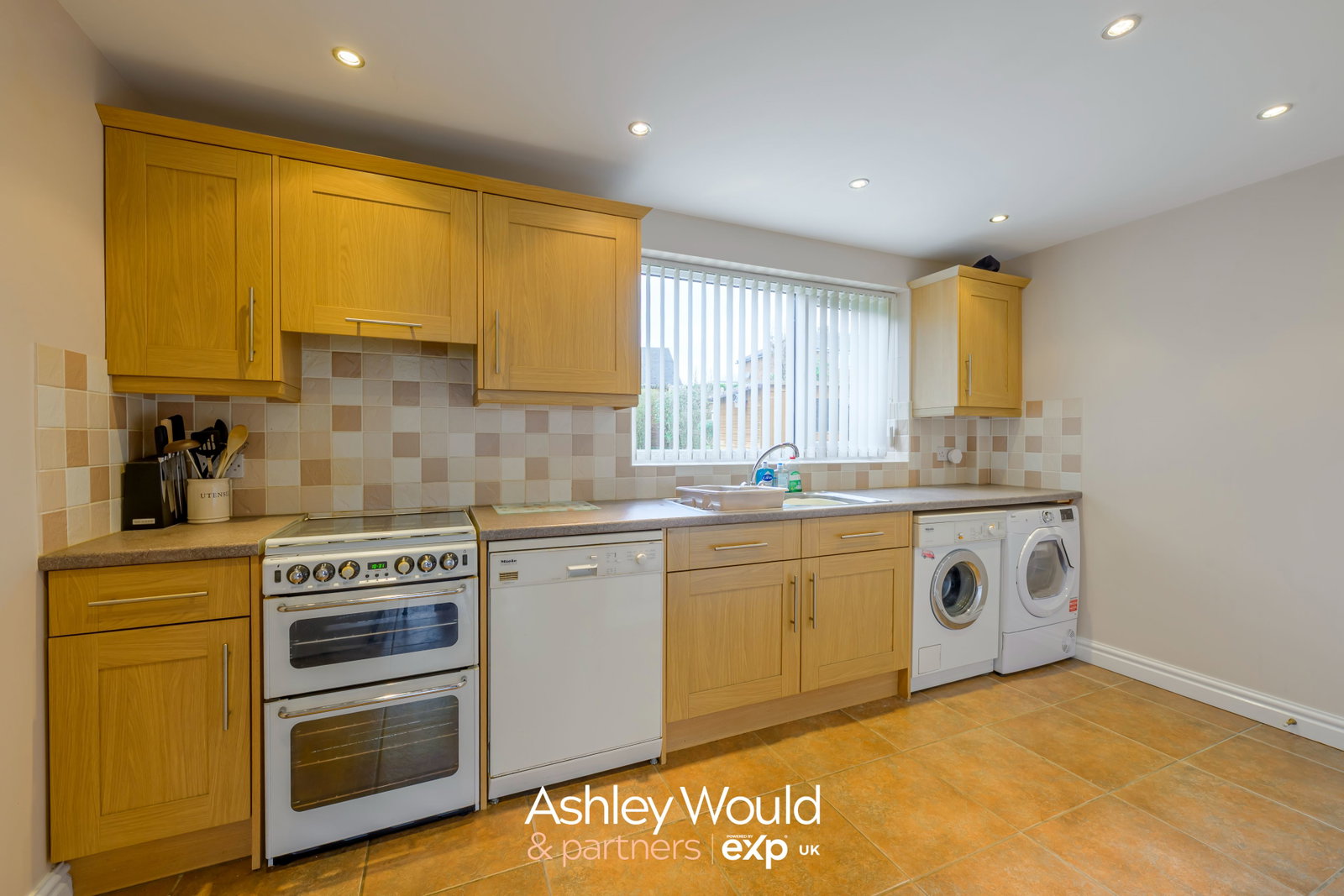 Semi Detached House in Tipton