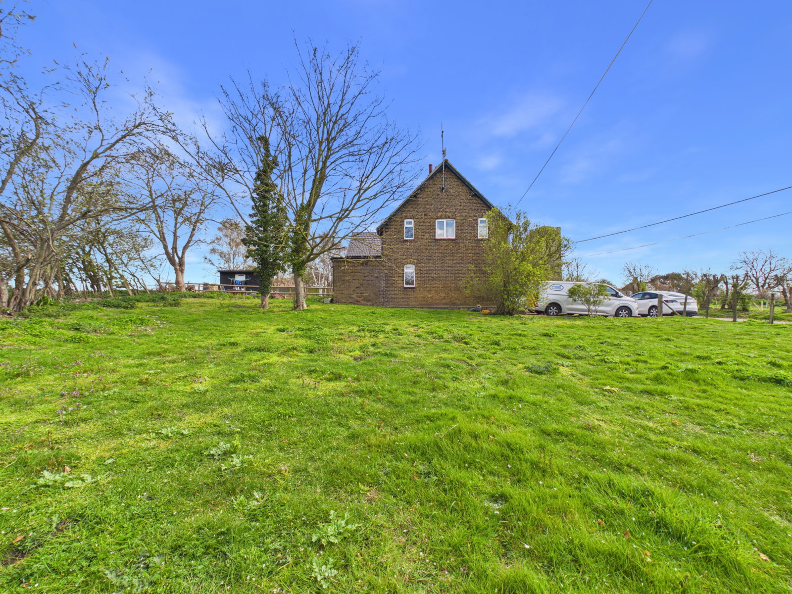Semi Detached House in Rochester