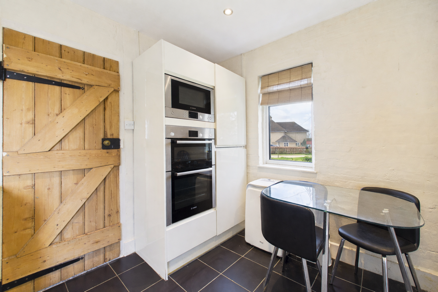 Semi Detached House in Rochester