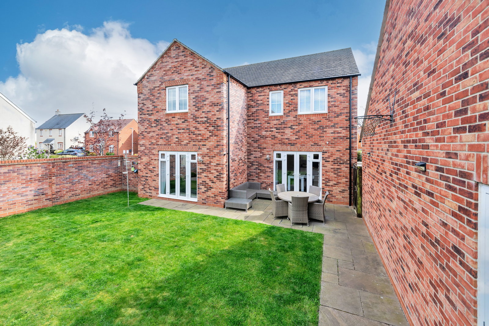 Detached House in Bedford