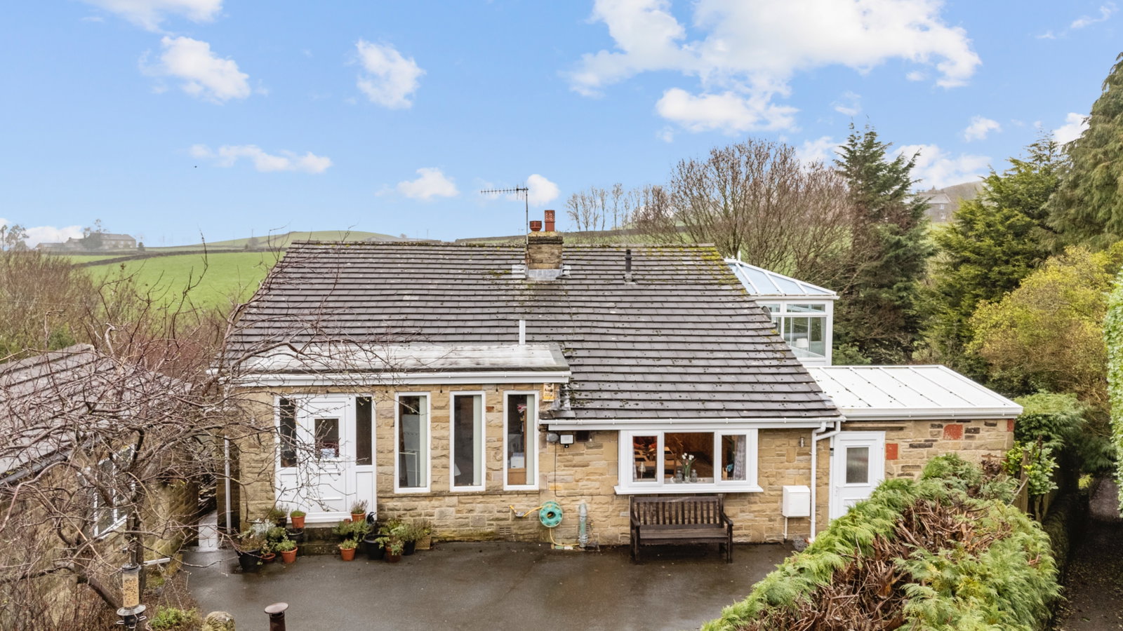 Detached House for sale in Bradford, Tweedy Street, Wilsden, Bradford, BD15 0AE, 1647 m²