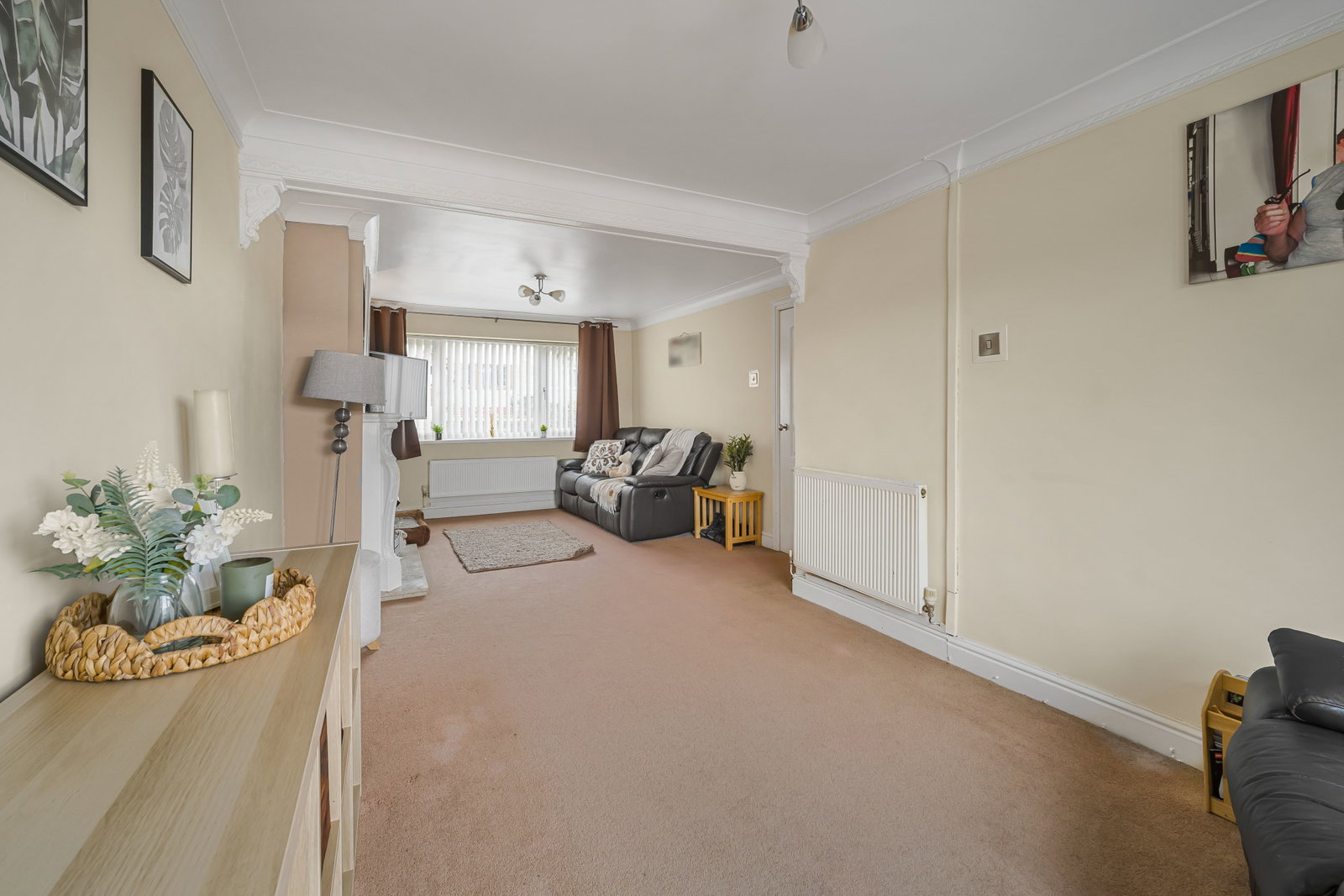 Semi Detached House in Pontyclun