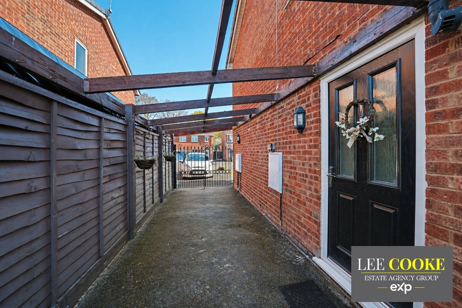 Semi Detached House in Telford