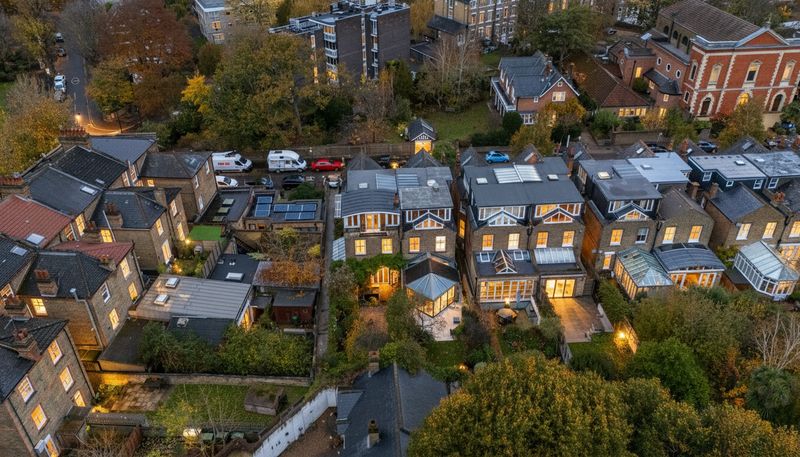 Semi Detached House in Richmond