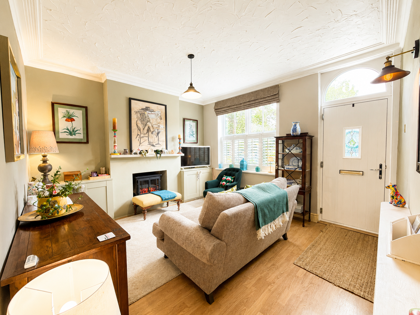 Semi Detached House in Stockport 4