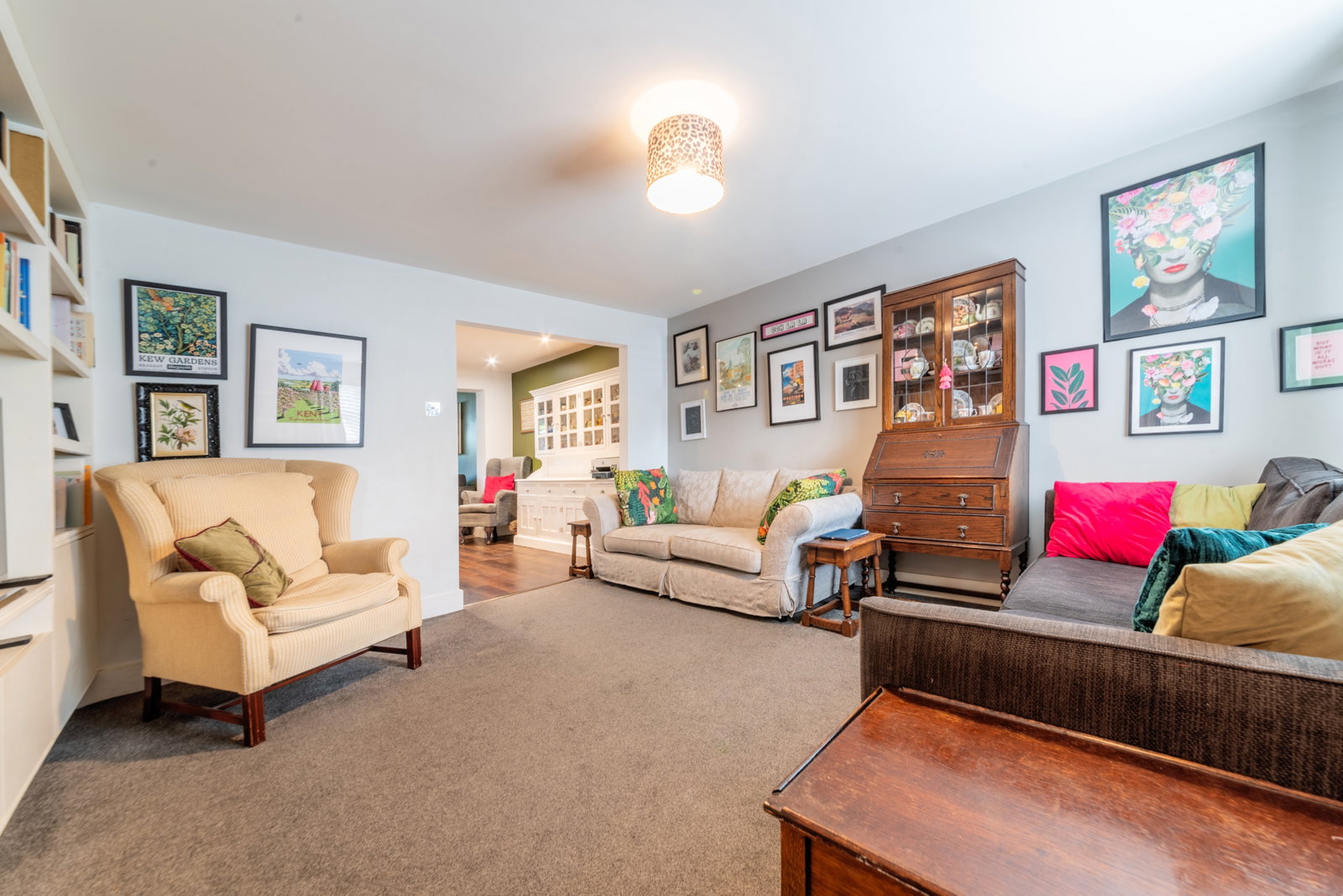 Semi Detached House for sale in Tonbridge, Longmead Way, Tonbridge