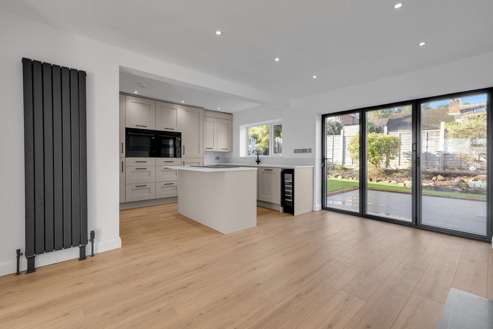 Semi Detached House for sale in Kingswinford, Ashley Close, Kingswinford, DY6 9SX