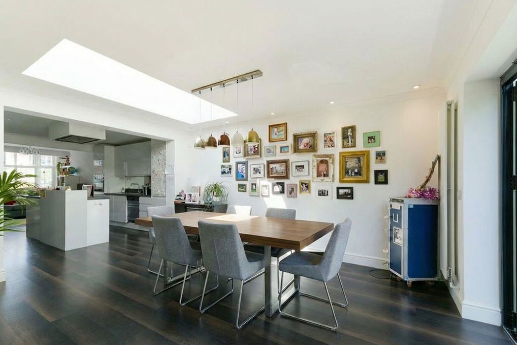 Semi Detached House in New Malden