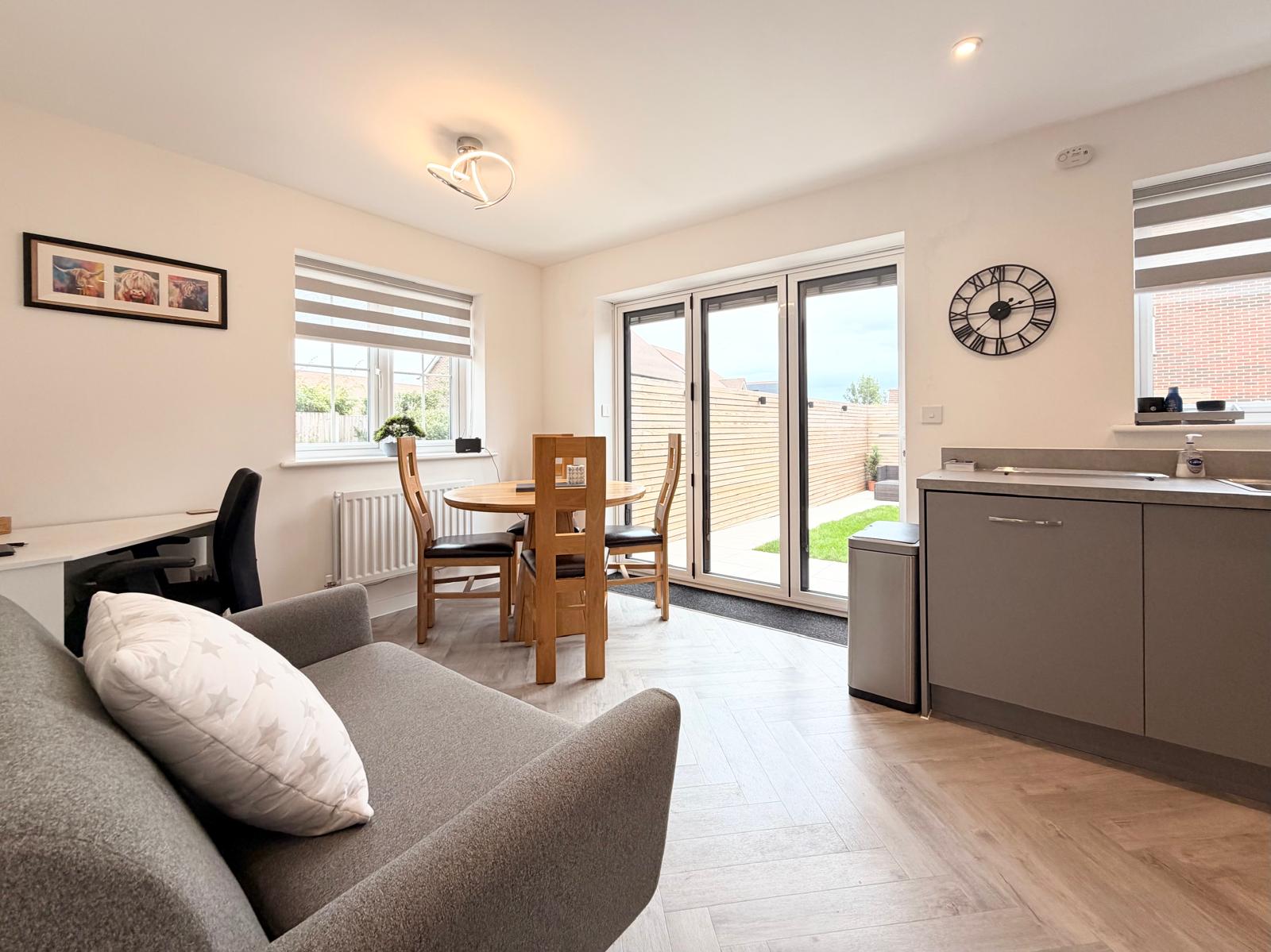 House for sale in West Malling, Fuggle Road, West Malling, ME19 4XL, 976 m²