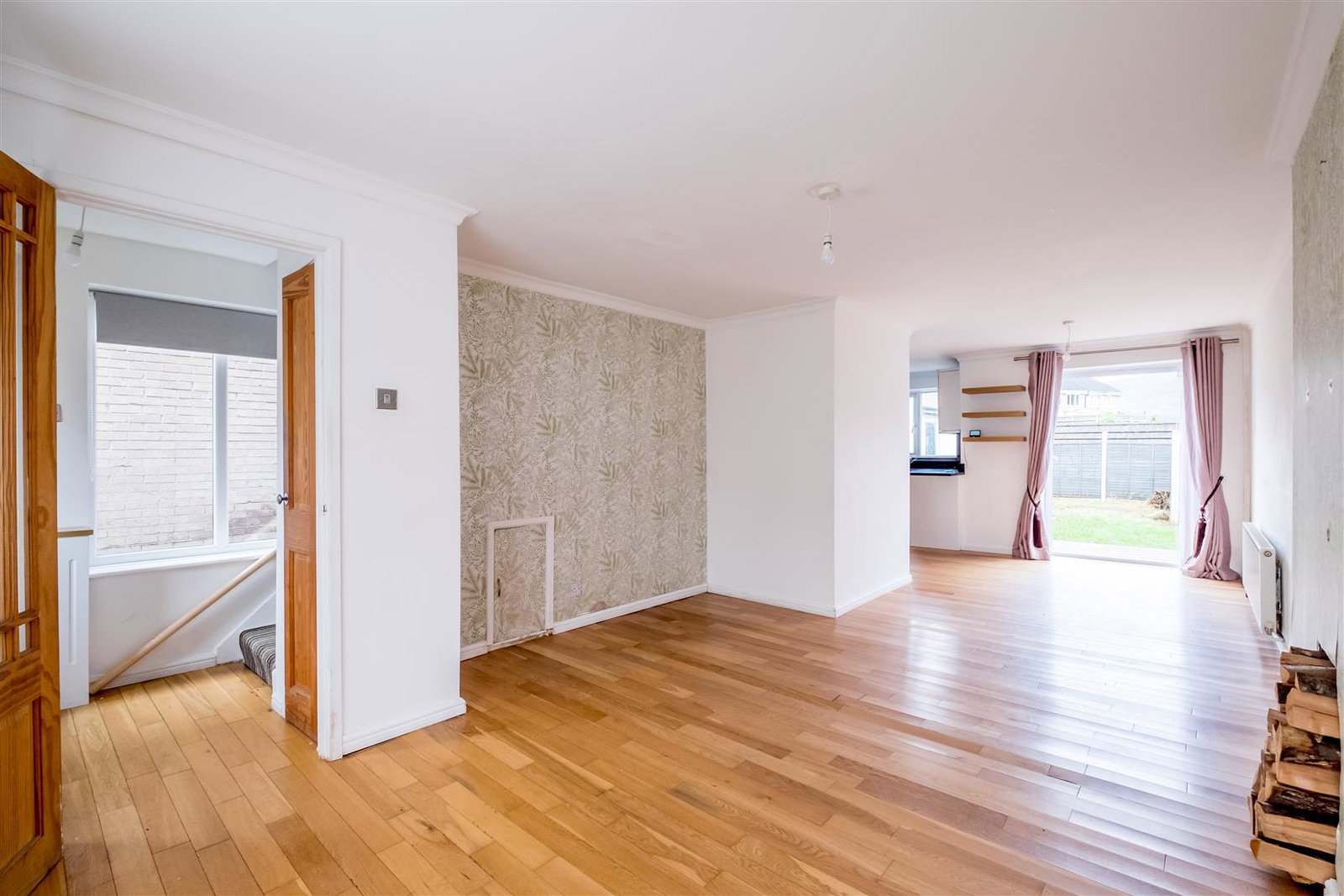 Detached House in Huddersfield