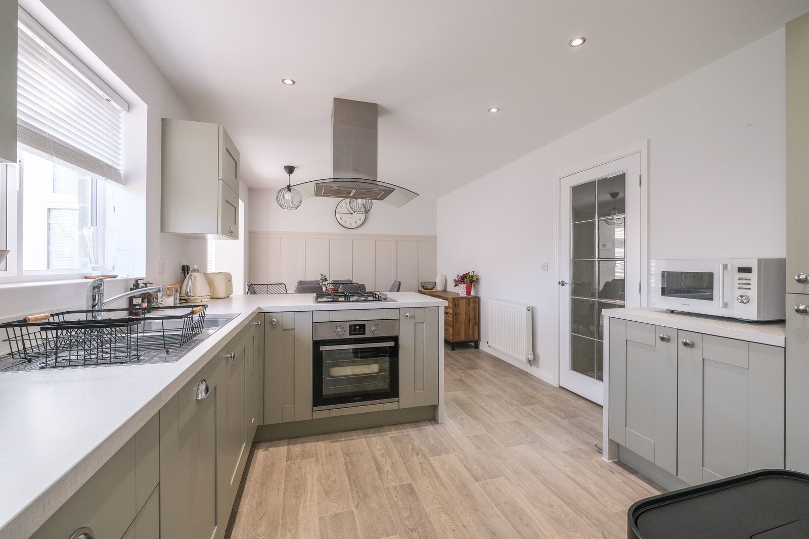 Detached House in Huddersfield
