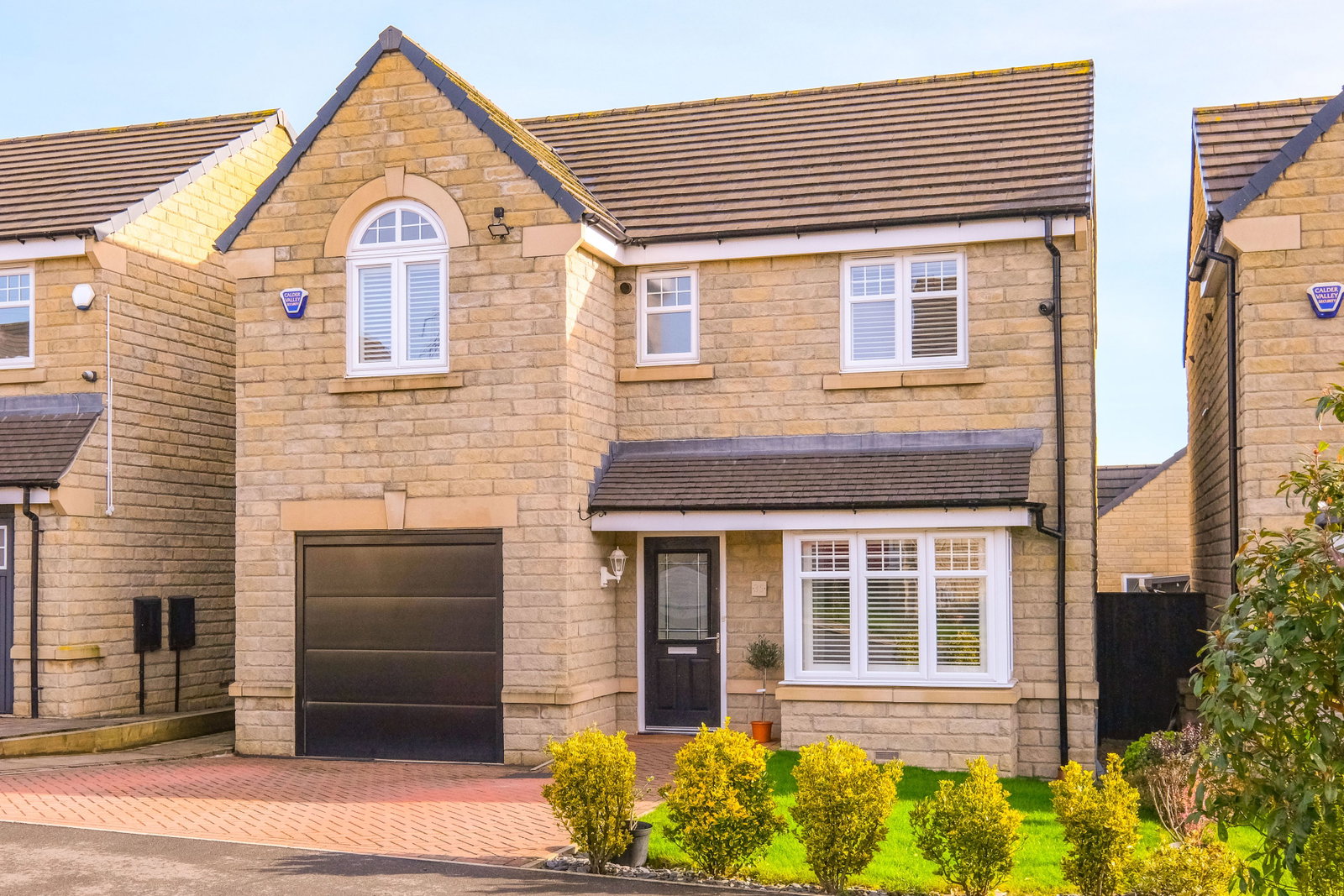 Detached House in Huddersfield