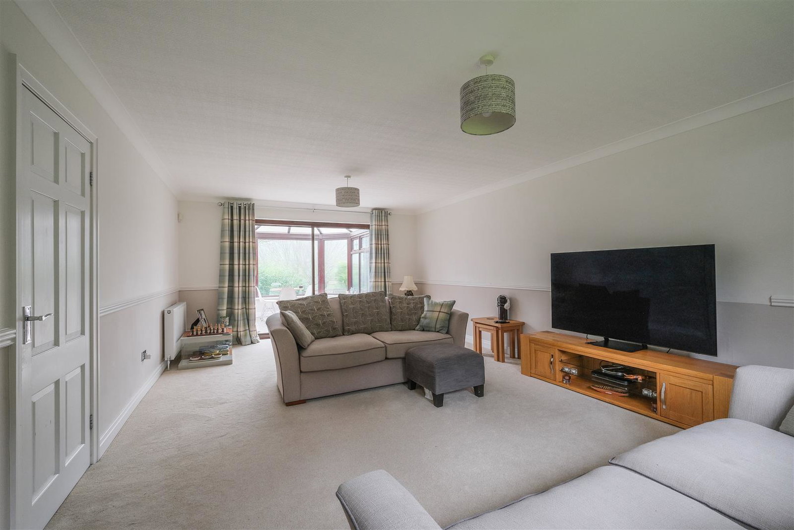 Detached House in Huddersfield