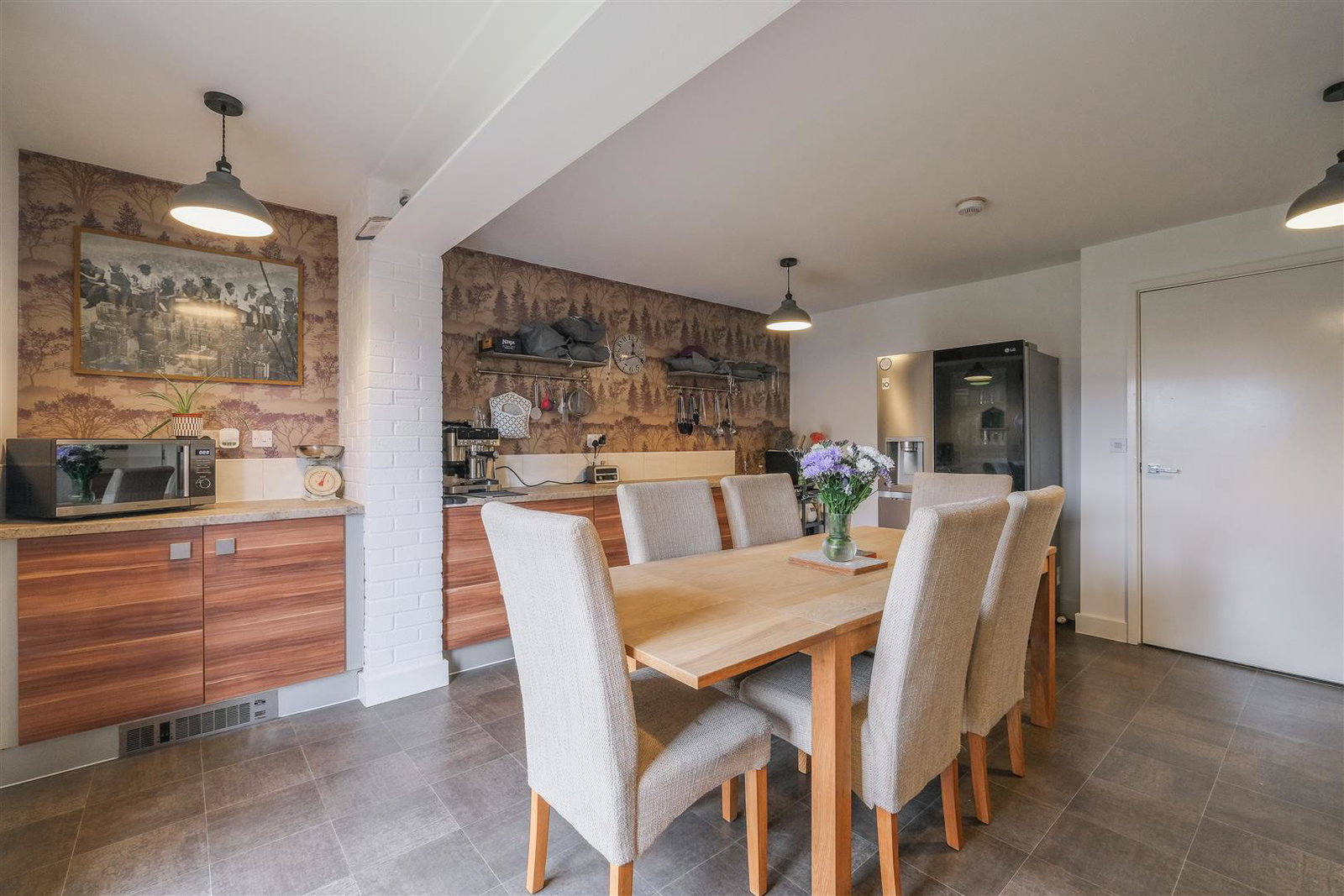 Semi Detached House in Huddersfield