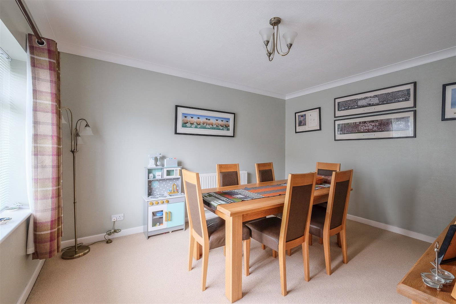 Semi Detached House in Huddersfield