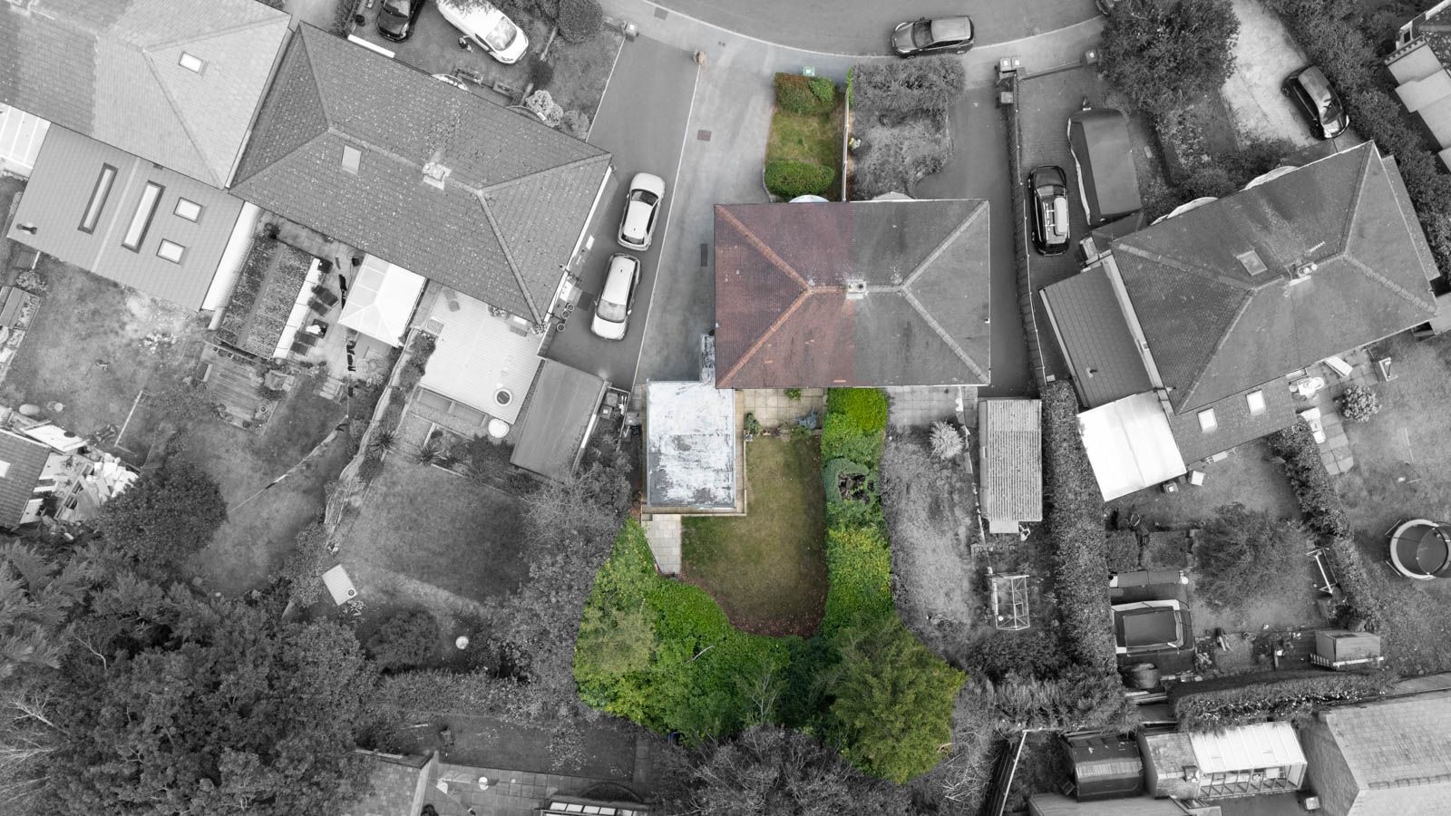 Semi Detached House for sale in Huddersfield, Kennedy Avenue, Huddersfield
