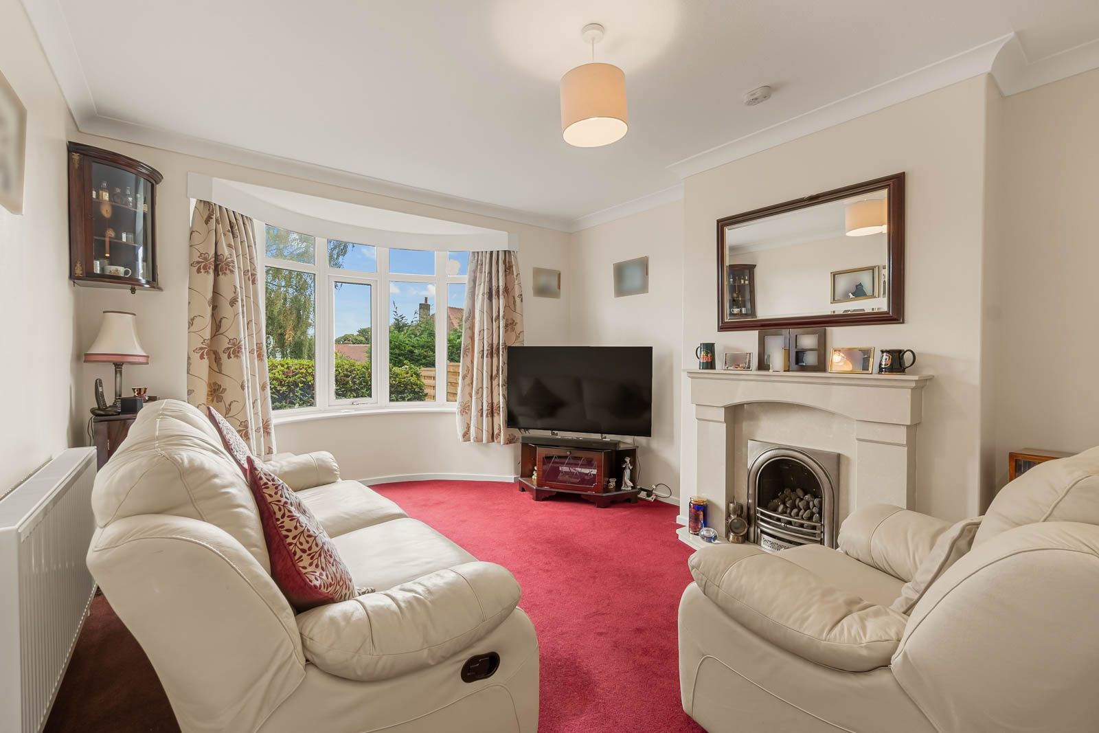 Semi Detached House for sale in Huddersfield, Kennedy Avenue, Huddersfield