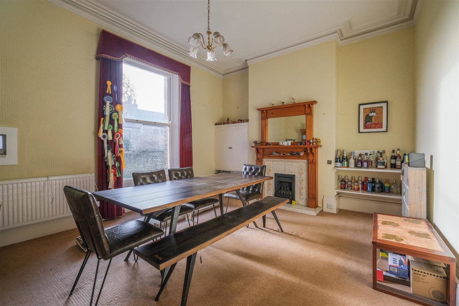 Detached House in Huddersfield